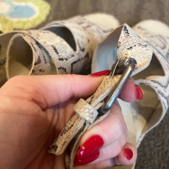 Matisse Runaway Platform Sandals | Women’s Size 7 Snakeskin Platforms - Picture 11 of 11